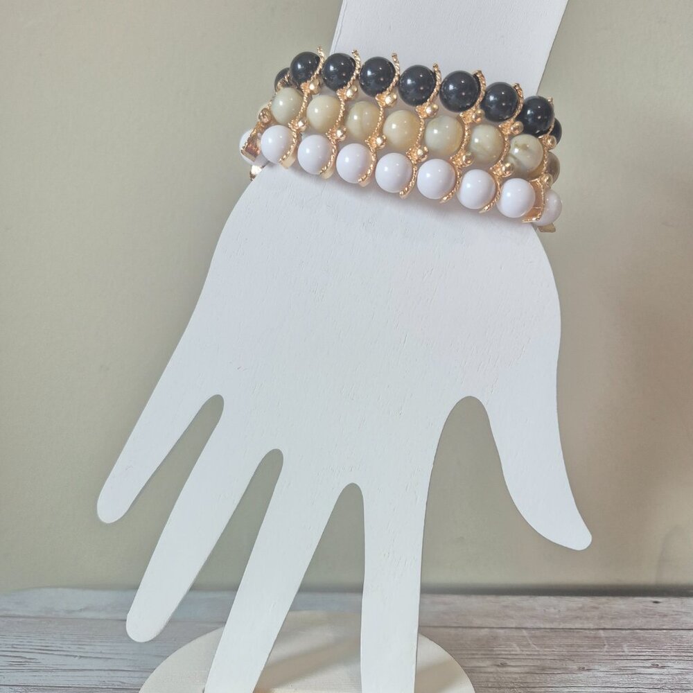 NIB Tan, Black White and Gold Beaded Bracelet